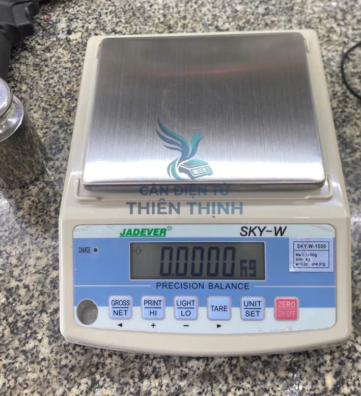 Cân điện tử SKY - W - dòng cân điện tử thuộc dòng cân đĩa có tải max 300g, 600g, 1500g và 3000g.