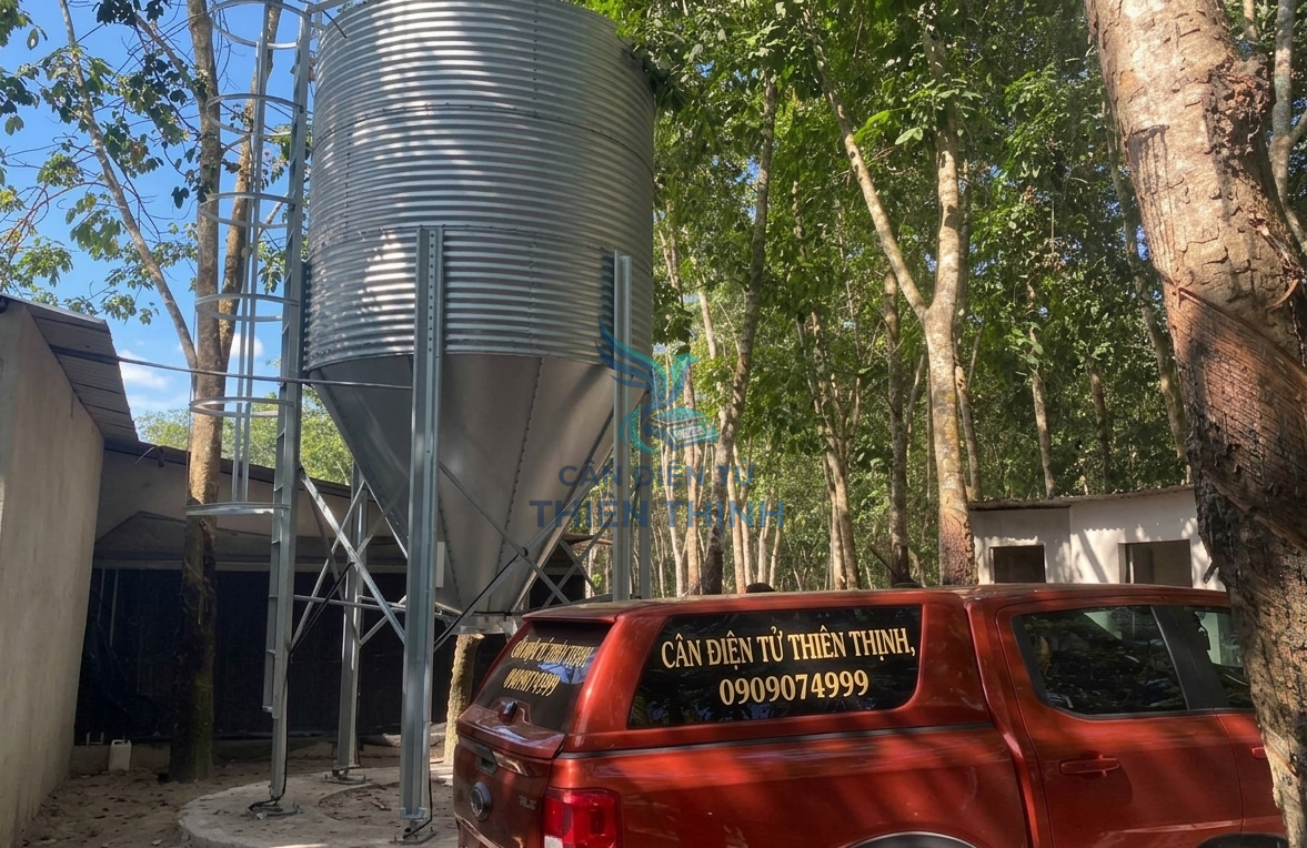 Cân điện tử Silo cám trại nuôi vịt: Giải pháp tối ưu trong quản lý thức ăn